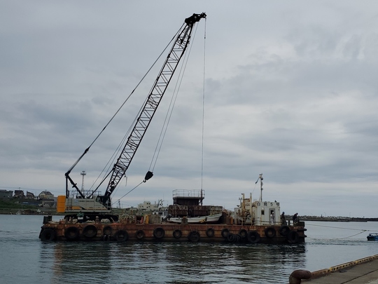 起重機船・バックホウ浚渫船・交通船 - 白鳥建設工業株式会社